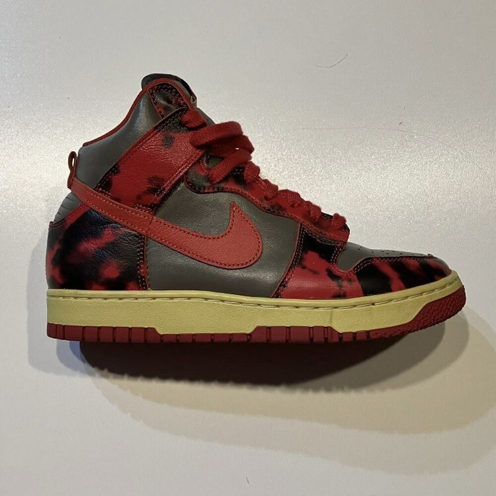 Nike Dunk High 1985 Red Acid Wash Men’s Size 7.5 (DD9404-600)